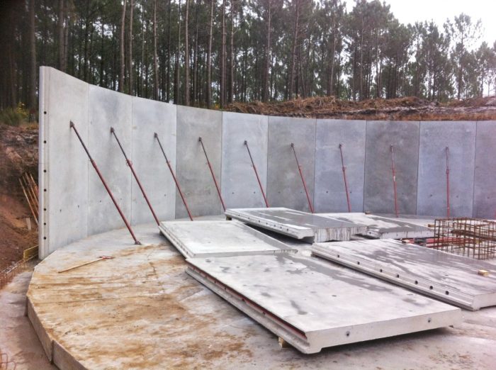 Paredes Pré-Fabricadas Construção de Reservatório de Água Público - pre-fabricados